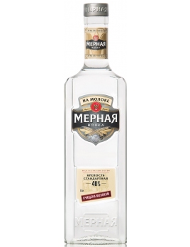 Водка Мерная / На Молоке Россия 0.5л 40%